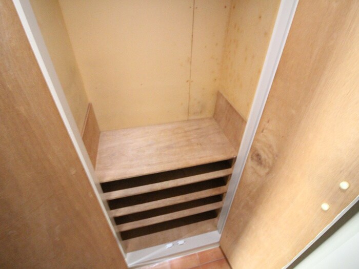 物件内観写真18　(収納)
