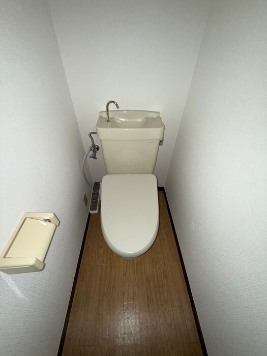 物件内観写真11　(トイレ)