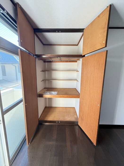 物件内観写真12　(収納)