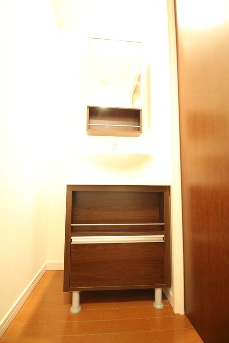 物件内観写真12　(洗面)