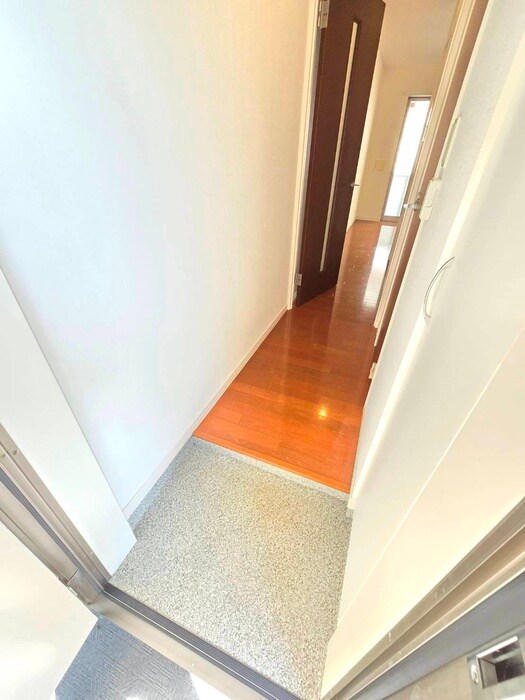 物件内観写真22　(玄関)