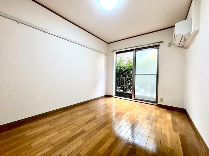 物件内観写真7　(居室)