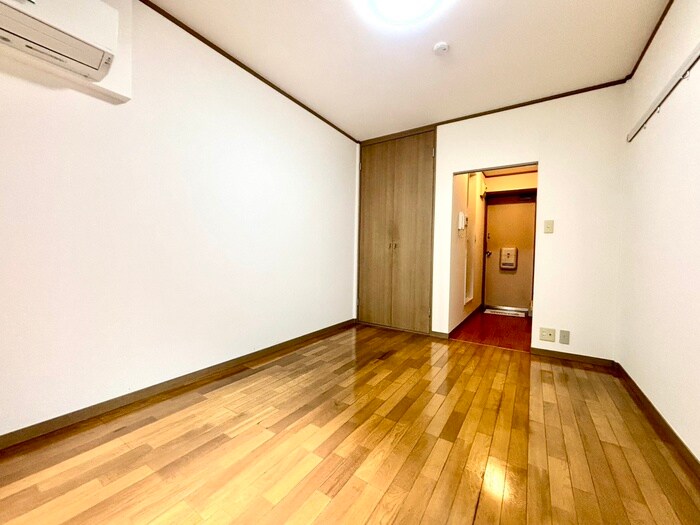 物件内観写真10　(居室)