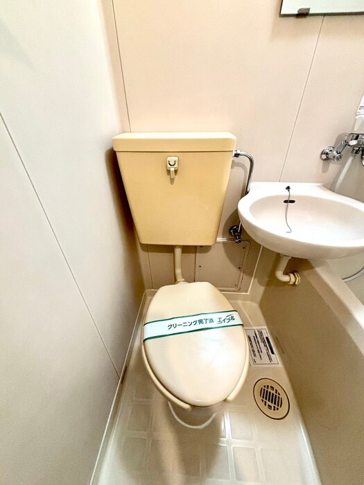 物件内観写真14　(トイレ)