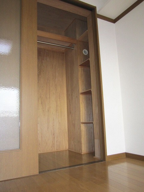 物件内観写真10　(収納)