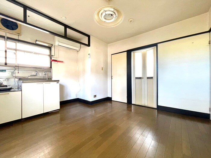 物件内観写真10　(居室)