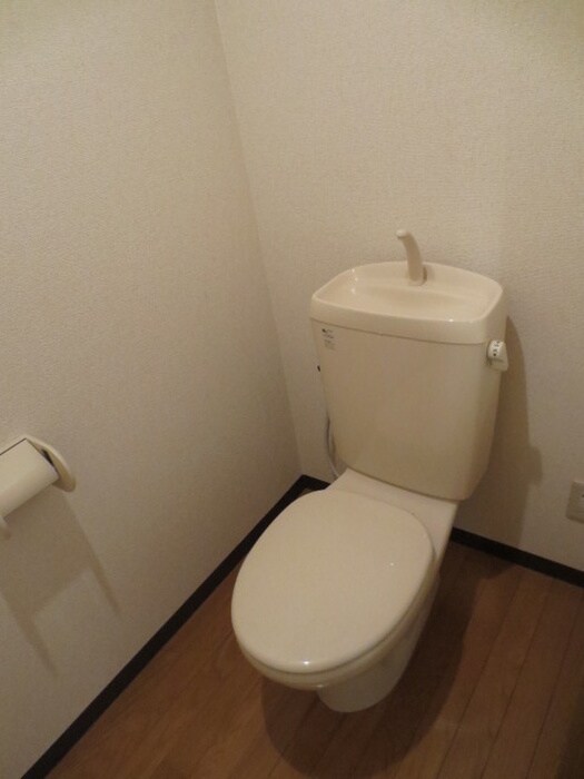 物件内観写真14　(トイレ)