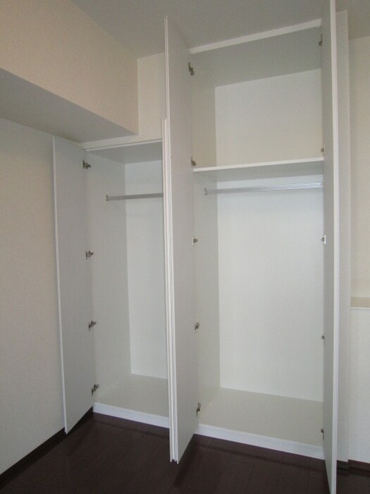 物件内観写真11　(収納)