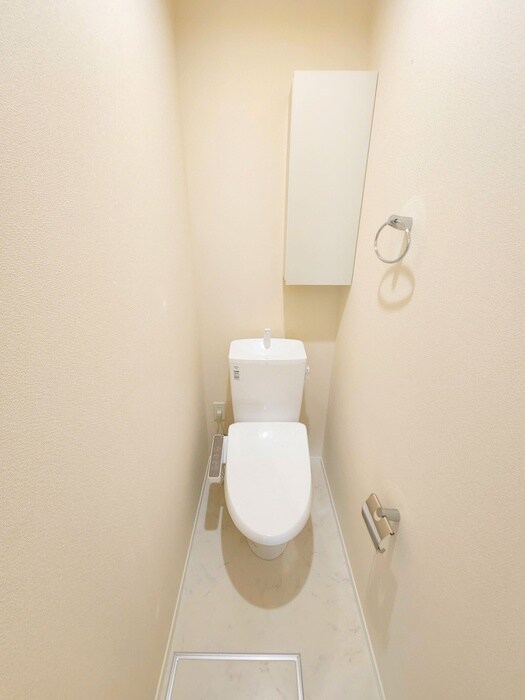 物件内観写真14　(トイレ)