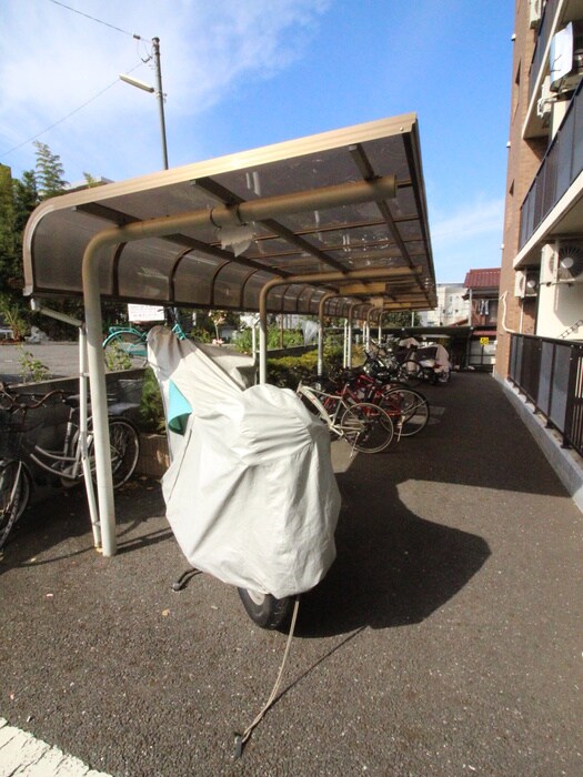物件外観写真6　(駐輪場)