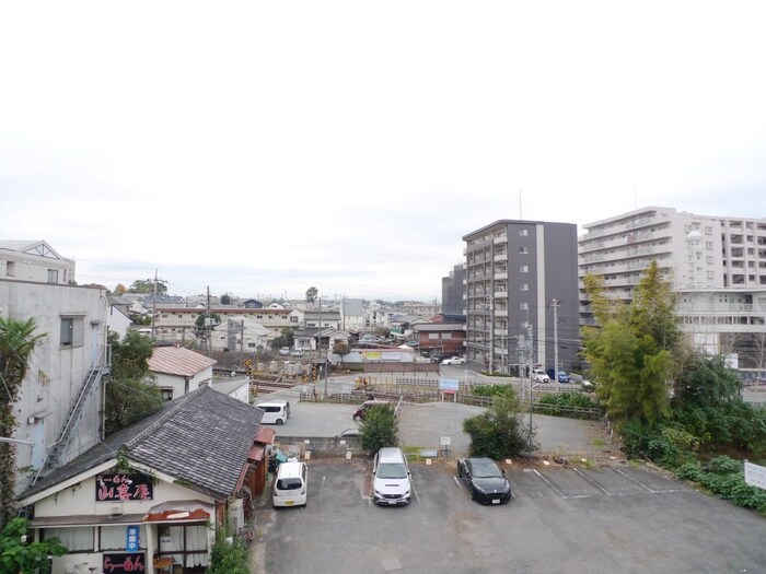 物件内観写真16　(室内からの展望)