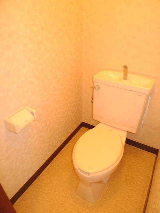 物件内観写真11　(トイレ)