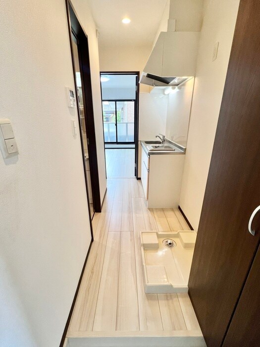 物件内観写真18　(廊下)