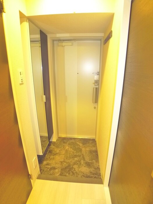 物件内観写真20　(玄関)
