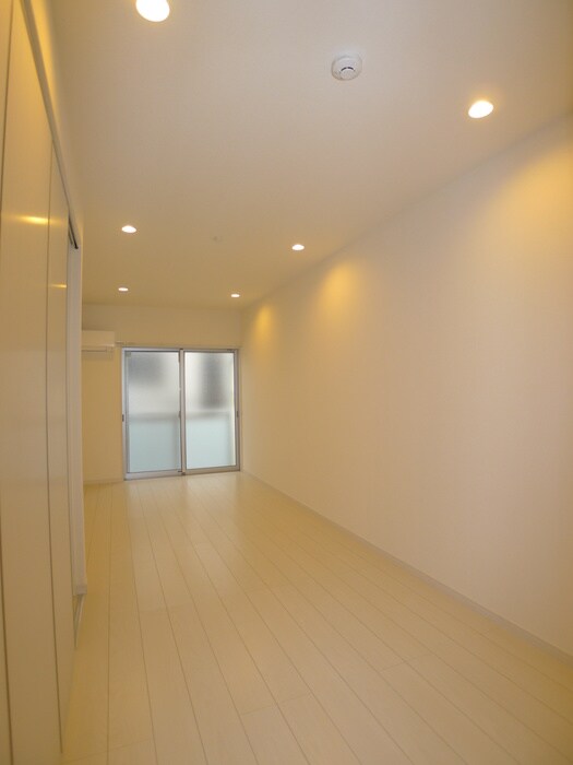 物件内観写真12　(室内からの展望)