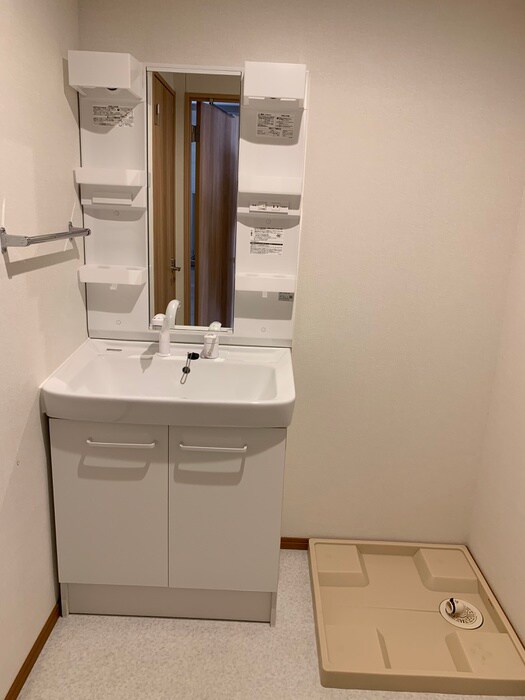 物件内観写真11　(洗面)