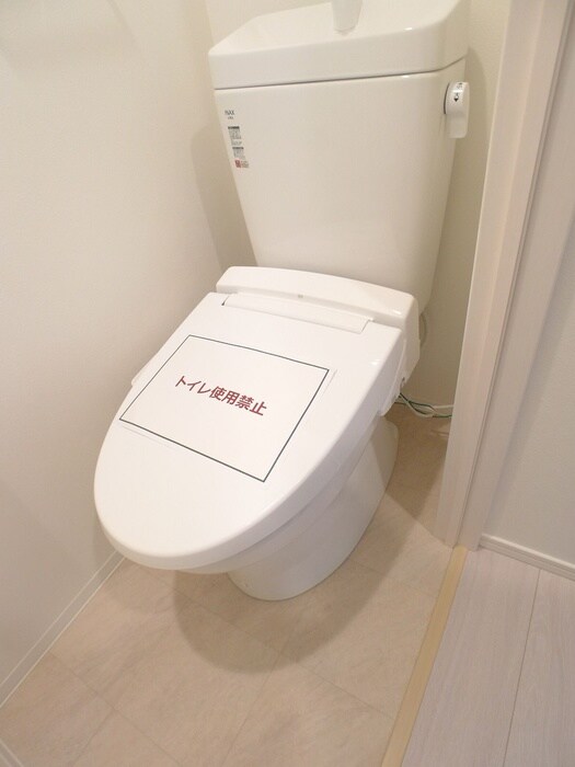 物件内観写真14　(トイレ)