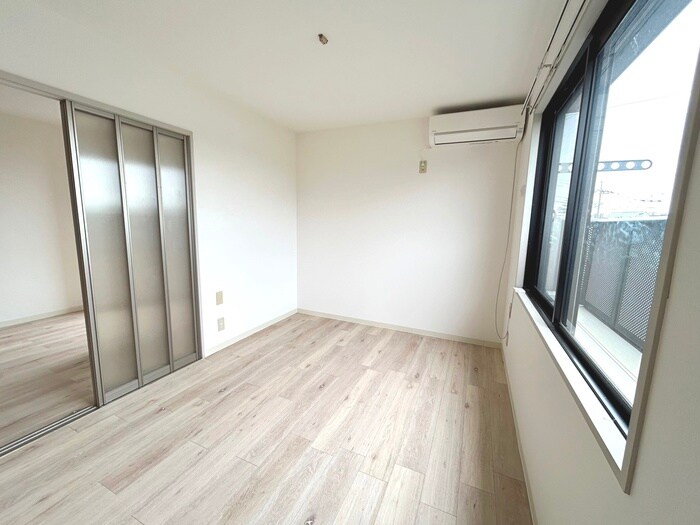 物件内観写真8　(居室)