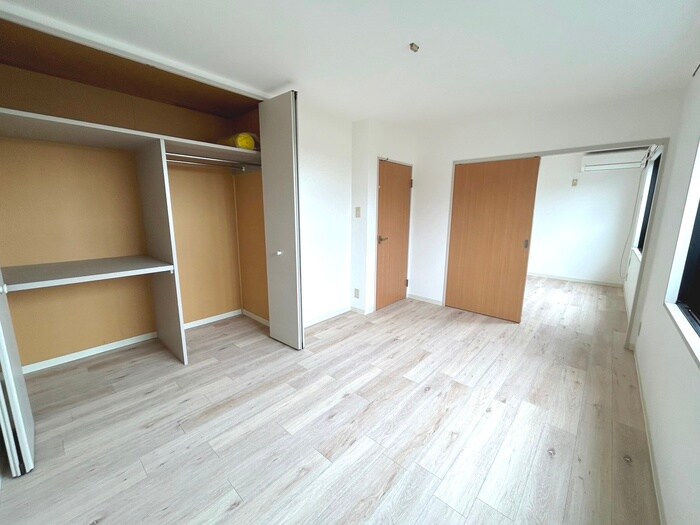 物件内観写真11　(居室)