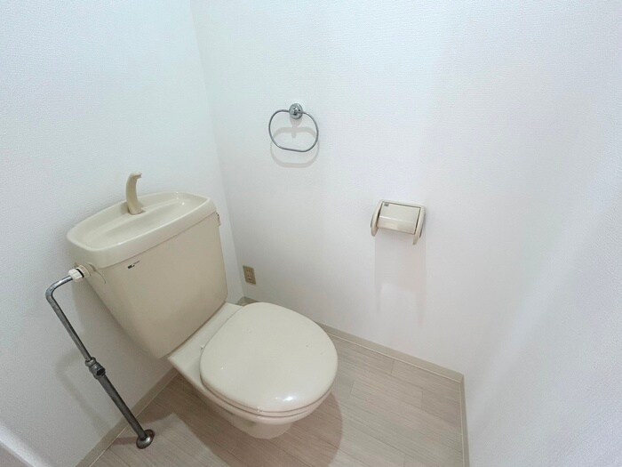 物件内観写真17　(トイレ)