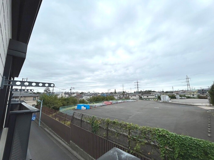 物件内観写真20　(室内からの展望)