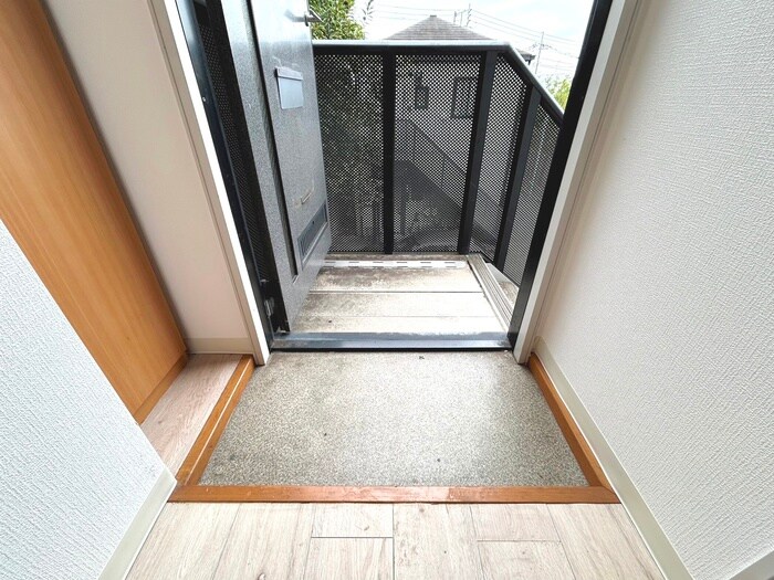 物件内観写真22　(玄関)