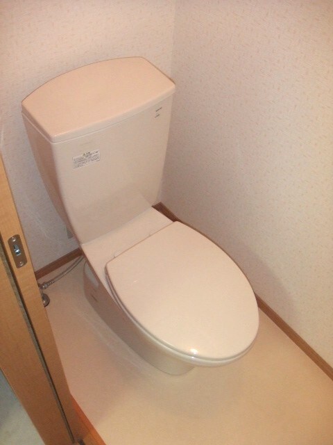 物件内観写真8　(トイレ)