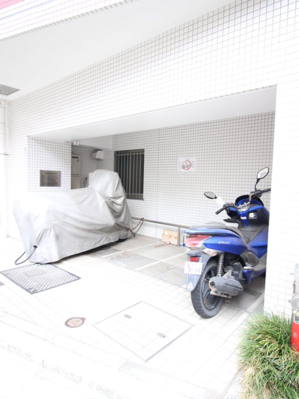 バイク置き場