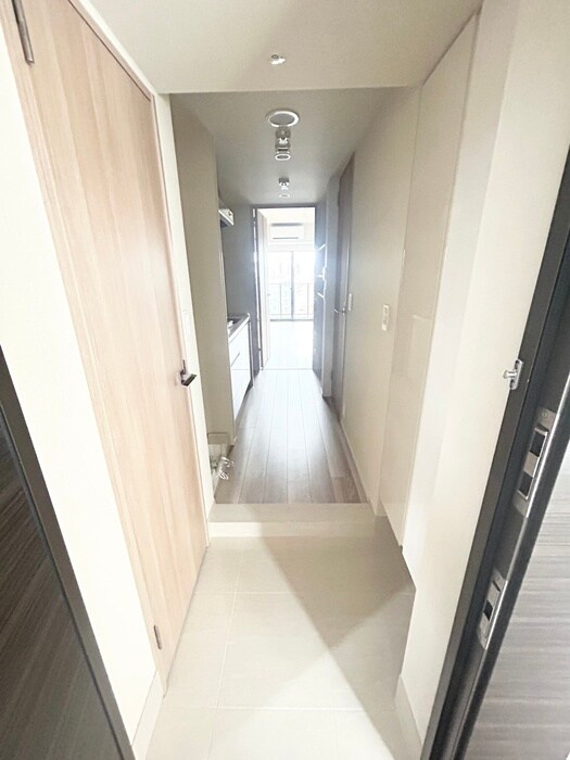 物件内観写真15　(玄関)
