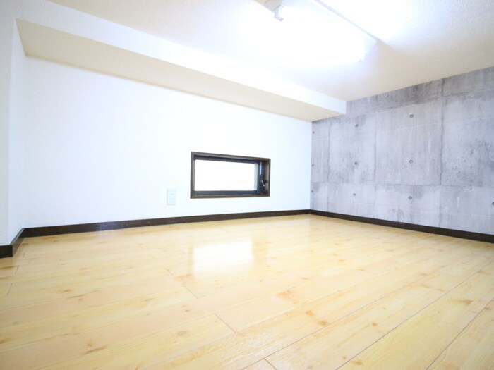 物件内観写真9　(ロフト)