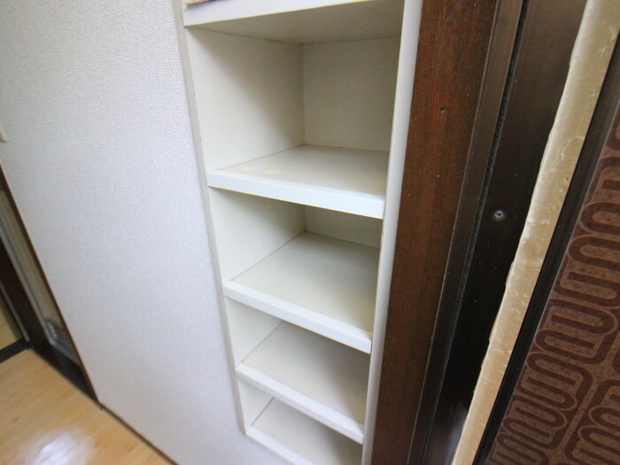 物件内観写真15　(靴箱)