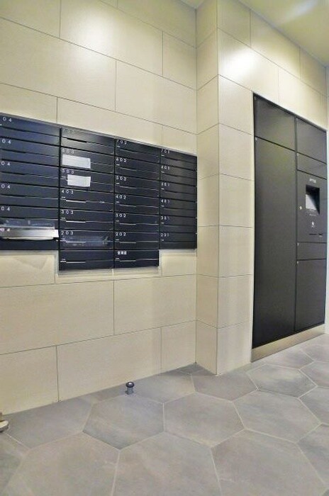 物件外観写真6　(建物設備)