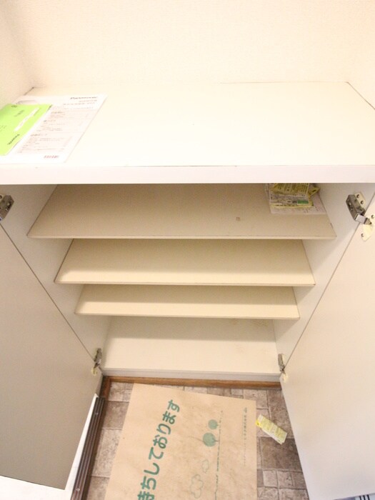 物件内観写真16　(靴箱)