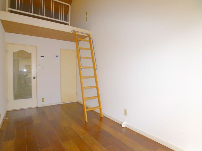 物件内観写真10　(居室)