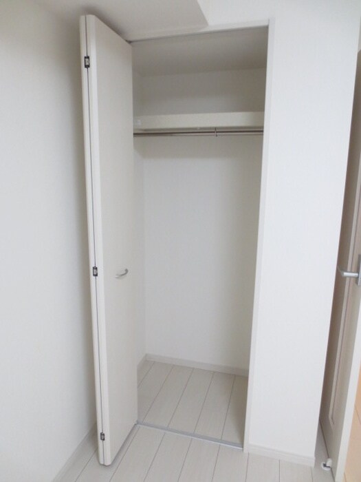 物件内観写真16　(収納)