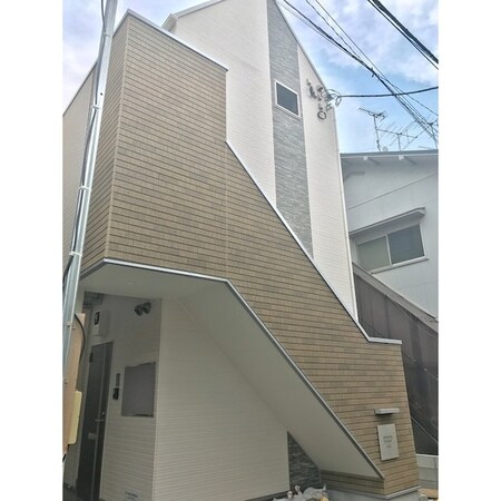 NARISA外観写真