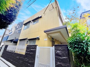 ヴィラ  ガ―デン外観写真