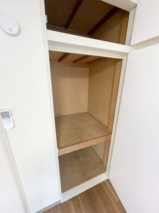 物件内観写真11　(収納)