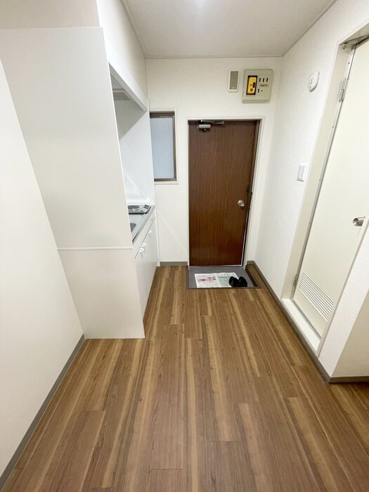 物件内観写真21　(廊下)