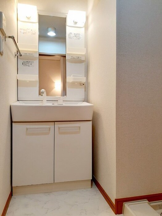 物件内観写真8　(洗面)