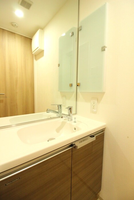 物件内観写真13　(洗面)