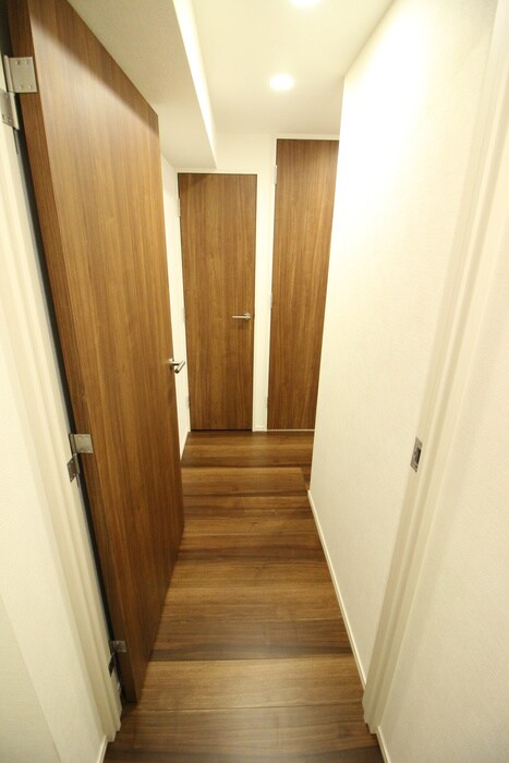 物件内観写真21　(廊下)