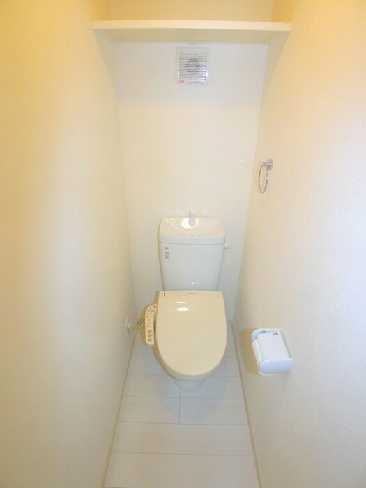 物件内観写真14　(トイレ)