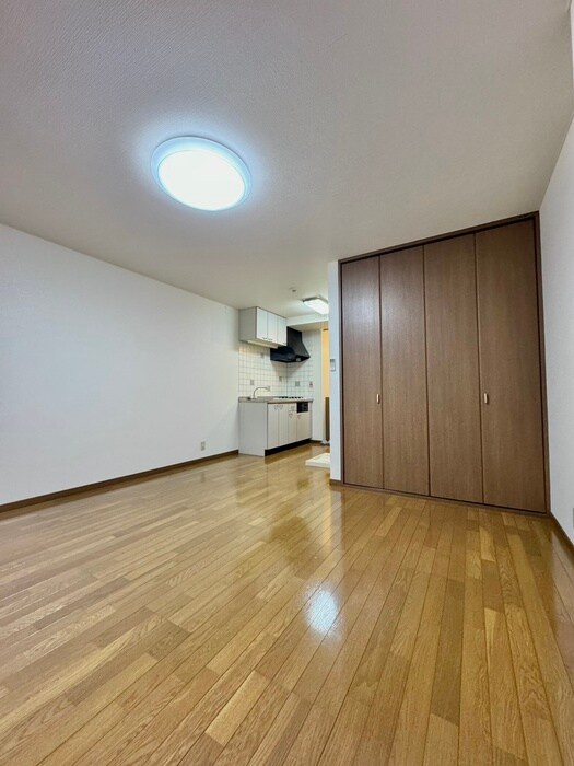 物件内観写真9　(居室)