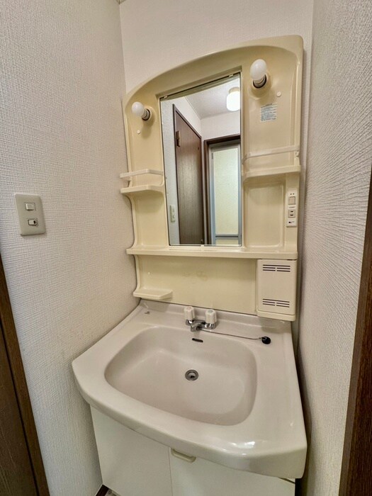 物件内観写真14　(洗面)