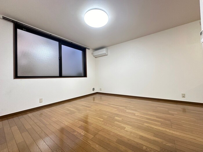 物件内観写真22　(居室)