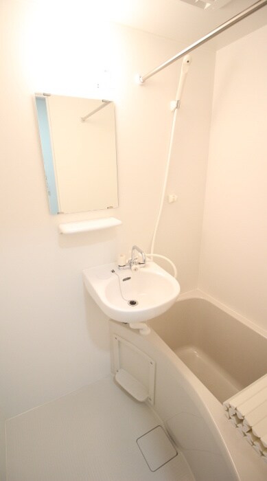 物件内観写真4　(バス／シャワールーム等)