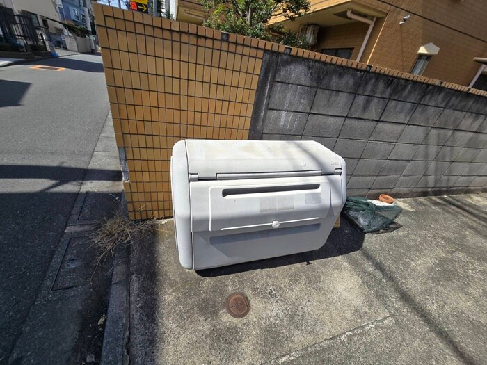 物件外観写真4　(建物設備)