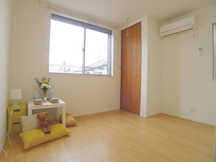 物件内観写真8　(居室)