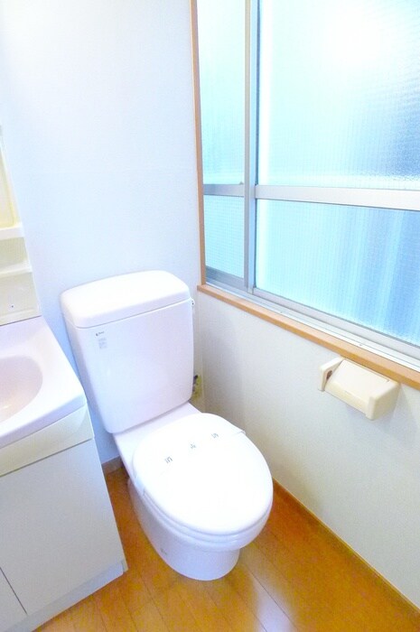 物件内観写真16　(トイレ)